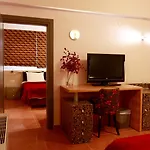 Hotell Aigai 4*