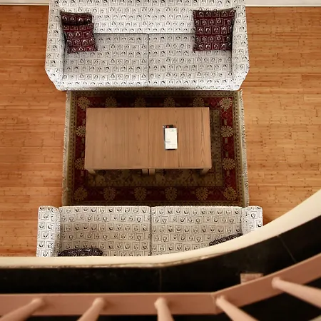 Hotel Aigai 4*