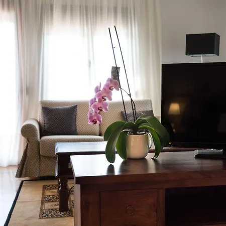 Aigai Hotel 4*